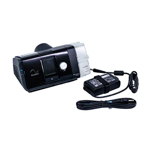Equipo CPAP con su cargador